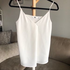 2/$20 Uniqlo tank top